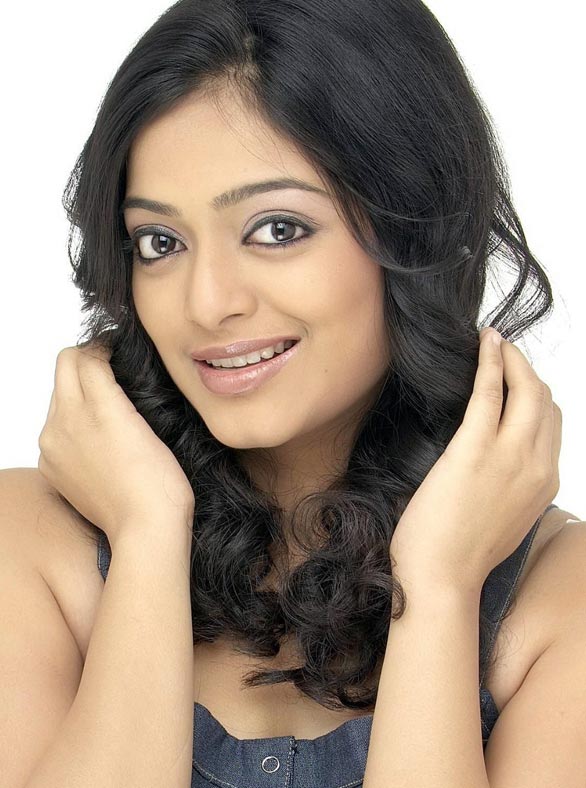 Actress Janani Iyer Photo Gallery | Picture 41693